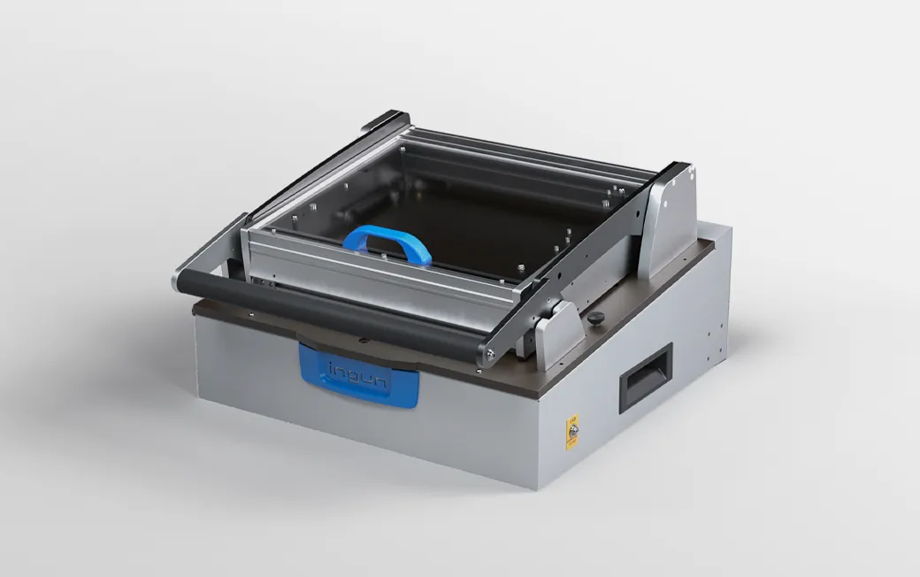 Background image right alt text